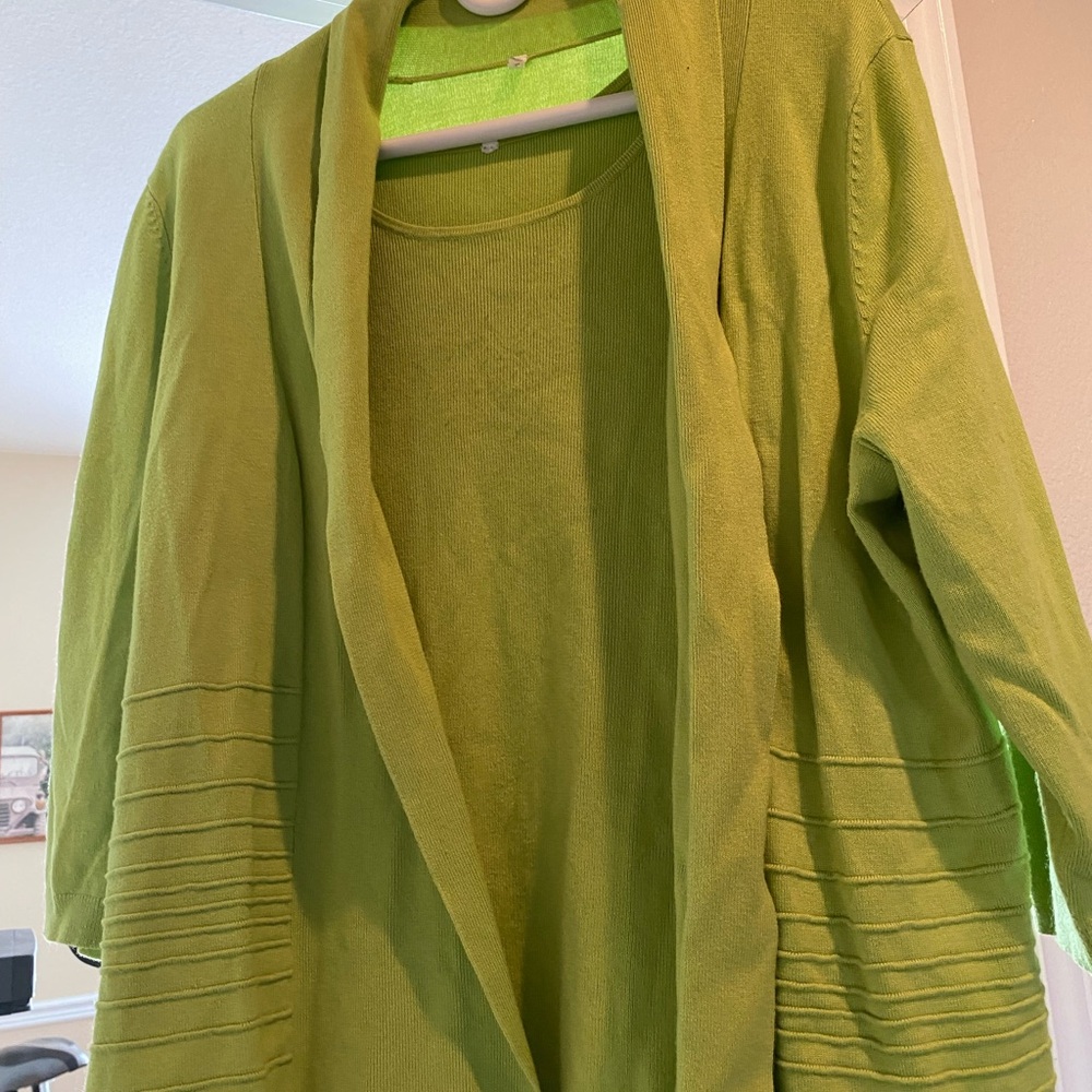 Women’s Sweater Set